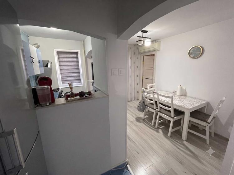 Apartament cu 3 camere decomandat în Vest