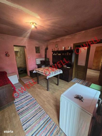 Casă cu 4 camere în Ormeniș