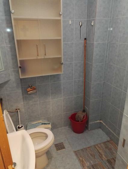 Apartament cu 2 camere semidecomandat în P-ța Doina