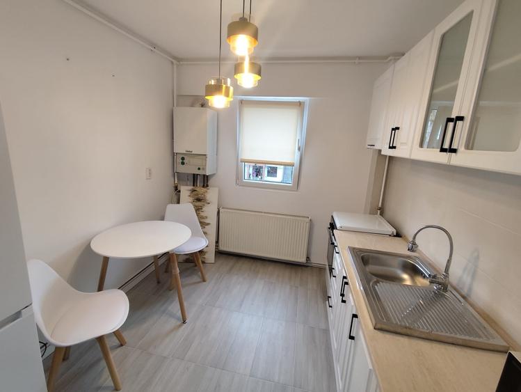 Apartament cu 2 camere decomandat de inchiriat zona Centrala - 12