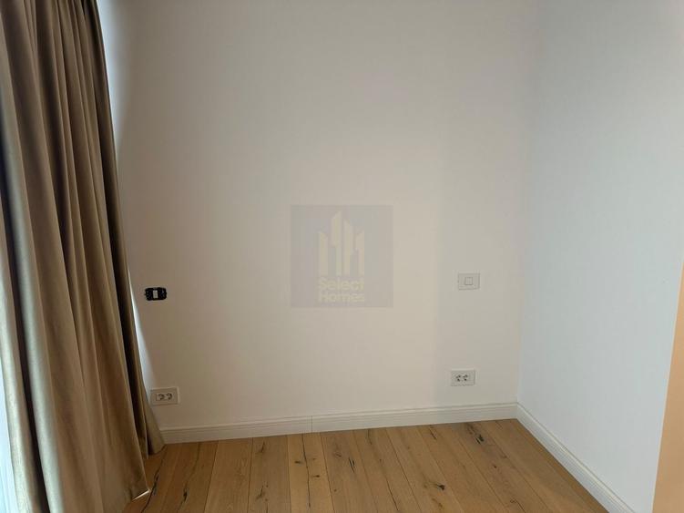 Apartament cu 4 camere semidecomandat, mobilat în Eminescu