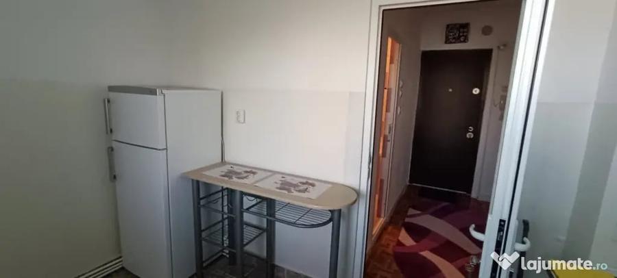 Garsonieră decomandată în Calarași 4