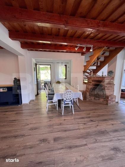 Casă cu 5 camere cu Teren 1123 Mp în Central