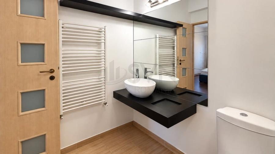 Apartament cu 3 camere decomandat, mobilat în Străulești