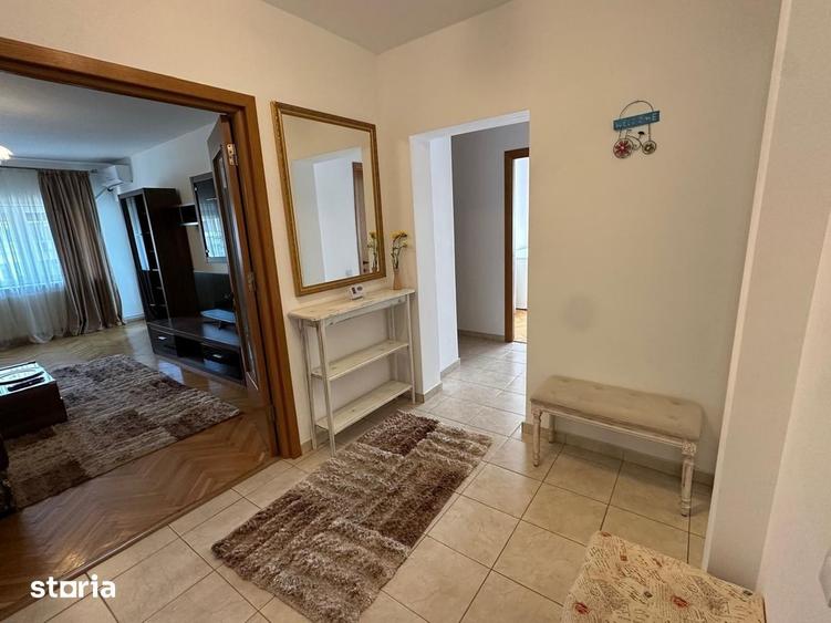 Apartament cu 3 camere decomandat, mobilat în Aviatorilor