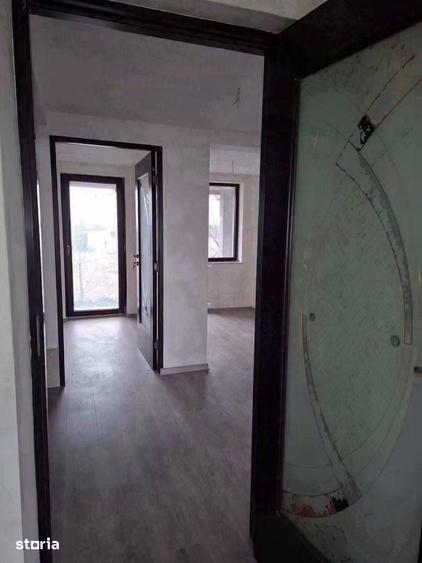 Casă cu 6 camere cu Teren 517 Mp în Central