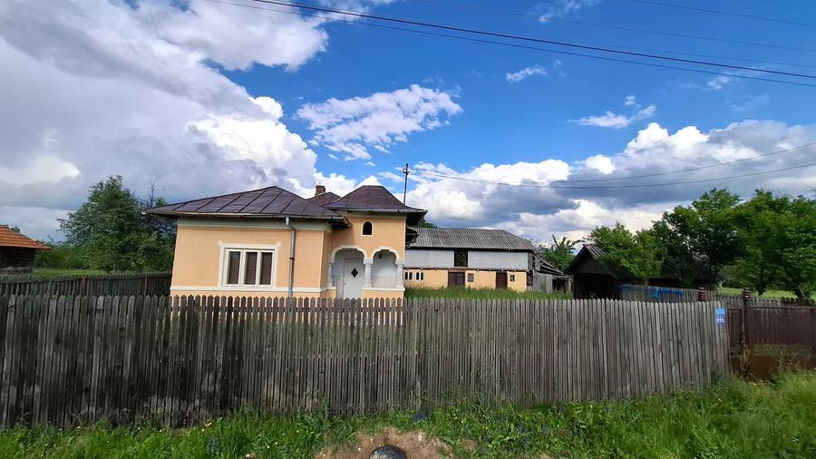 Casă cu 3 camere în Morărești