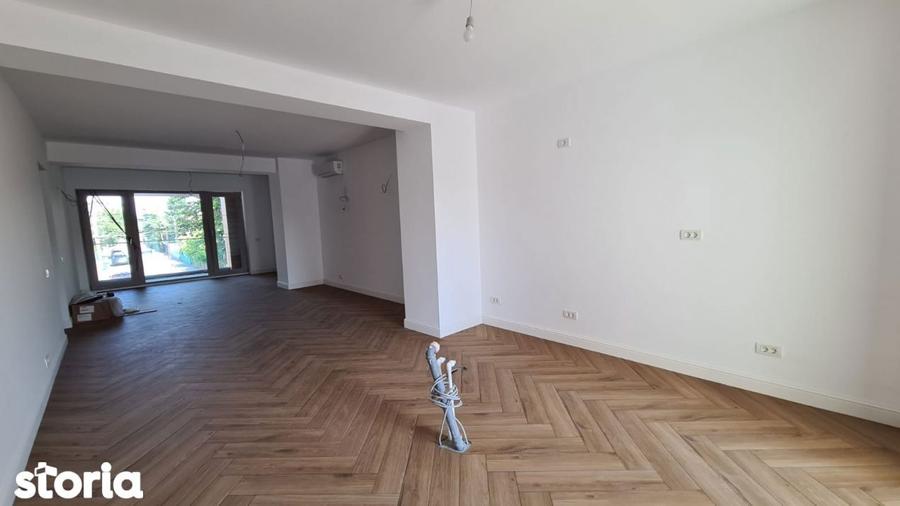 Spațiu comercial, de 291.2 mp, în Dămăroaia