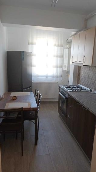 Apartament 3 camere de inchiriat Drumul Osiei Sector 6, 600 /luna - 2