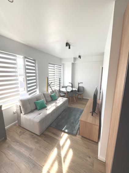 Inchiriere apartament cu terasa de 40 mp zona Eroilor - 1