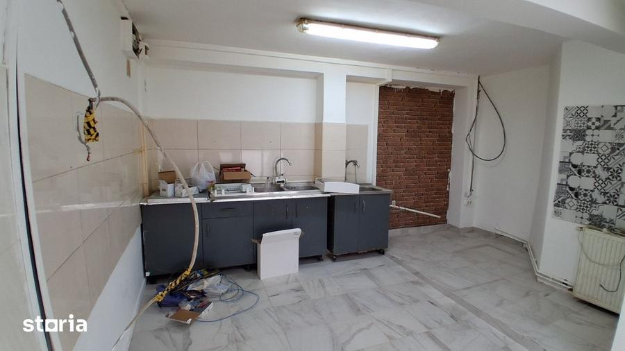Spațiu comercial, de 100 mp, în Ultracentral