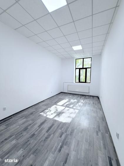 Spațiu comercial, de 10 mp, în Central