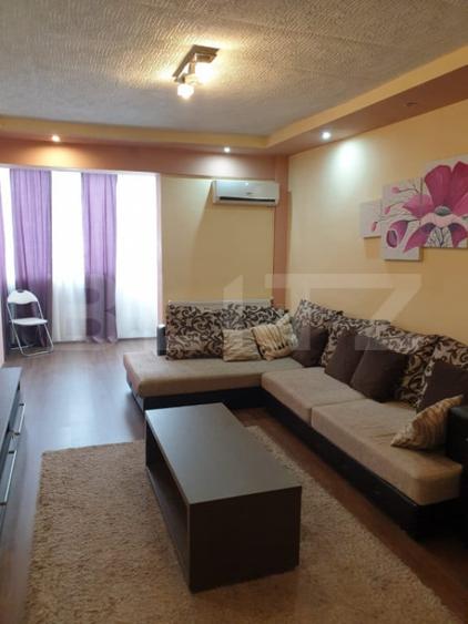 Apartament cu 4 camere decomandat în Tudor