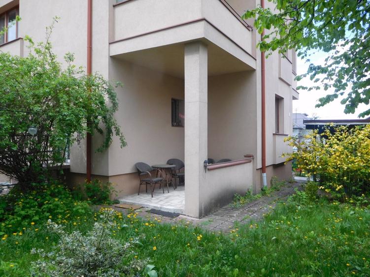 Casă cu 5 camere cu Canalizare în Andrei Mureșanu
