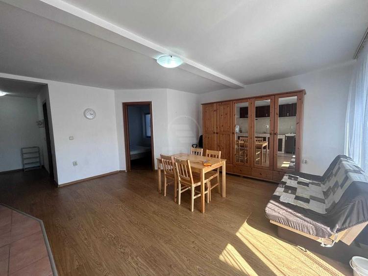 Apartament cu 2 camere semidecomandat în Florești