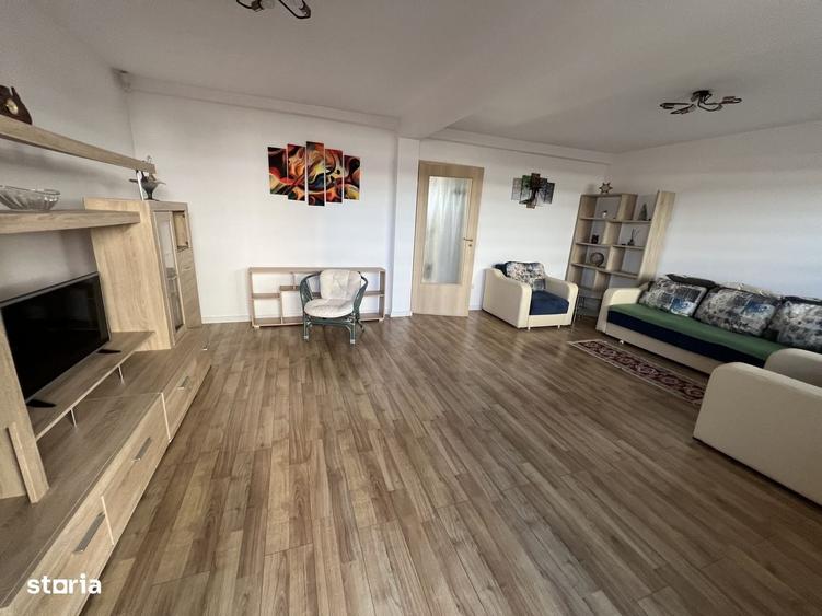 Casă cu 4 camere decomandat în Central