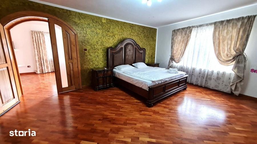 Casă cu Teren 2550 Mp în Central