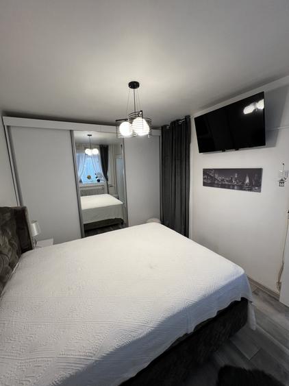 Apartament cu 2 camere circular, mobilat în Titan