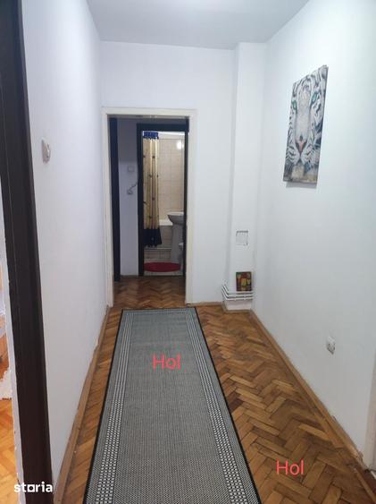 Apartament cu 3 camere decomandat, mobilat în Circumvalațiunii