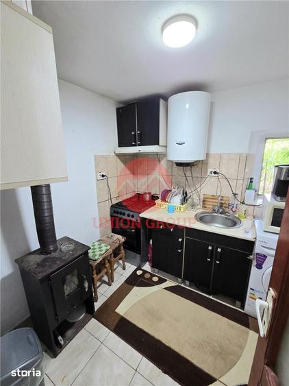 Casă cu 2 camere decomandat cu Teren 988 Mp în Vadu