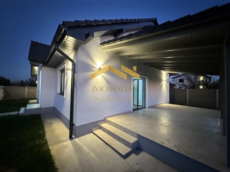 Casă individuală cu 4 camere cu Canalizare în Utvin