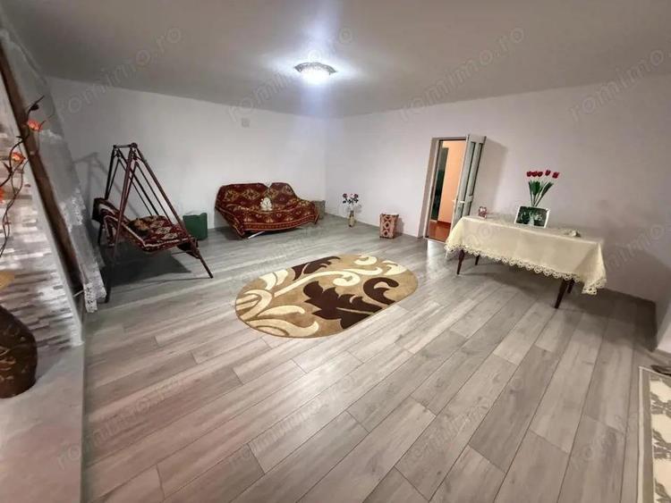 Casă cu 2 camere cu Teren 1267 Mp în Ciorani