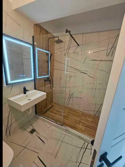 Apartament cu 2 camere decomandat în Titan
