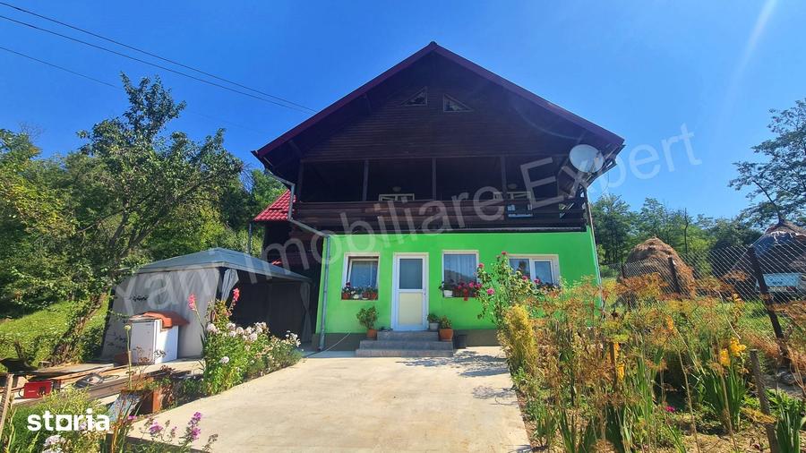Casă cu 5 camere cu Teren 1000 Mp în Valea Danului