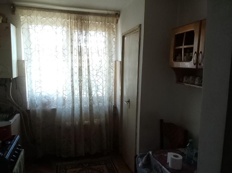 Apartament cu 2 camere semidecomandat în Exterior Vest