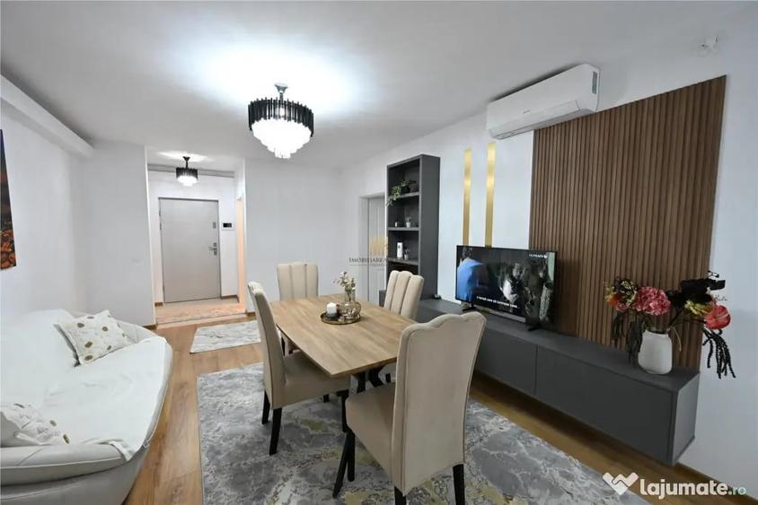 Apartament cu 3 camere decomandat în Ultracentral