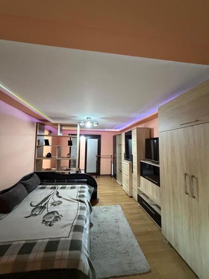 Apartament cu 3 camere în Gura Văii