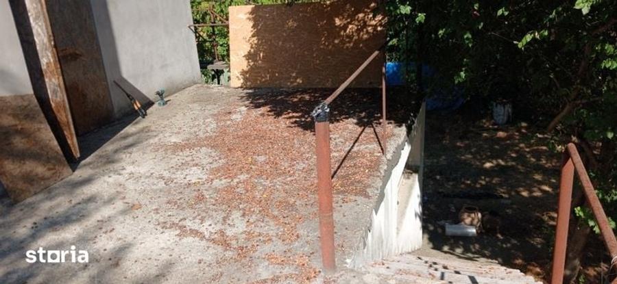 Casă cu 3 camere cu Teren 80 Mp în Pârneava