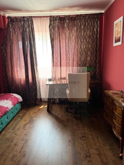 Apartament cu 3 camere semidecomandat, mobilat în Mărăști