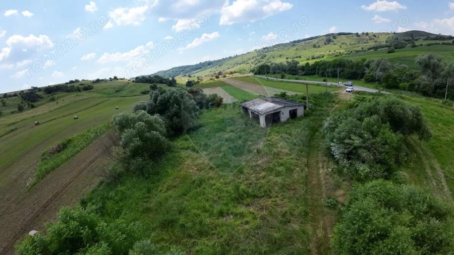 Teren de 2539 mp, în Feleag