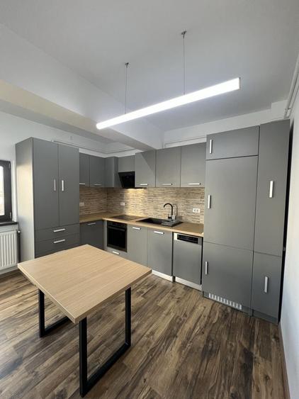 Prima inchiriere a unui apartament de 3 camere, inclus loc de parcare Bd. Dem Radulescu, Ramnicu Valcea - 5
