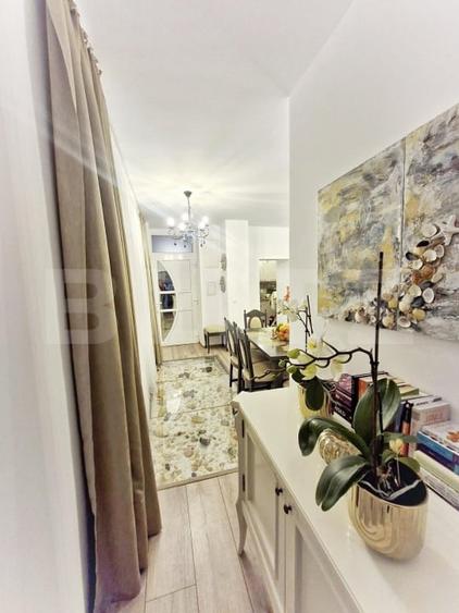 Apartament cu 4 camere semidecomandat, mobilat în Ultracentral