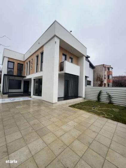 Casă cu 4 camere cu Teren 200 Mp în Valea Rosie