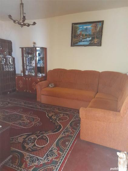 Casă cu 5 camere cu Teren 700 Mp în Peretu