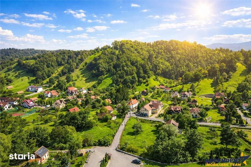 Casă cu 2 camere decomandat cu Teren 4300 Mp în Bran
