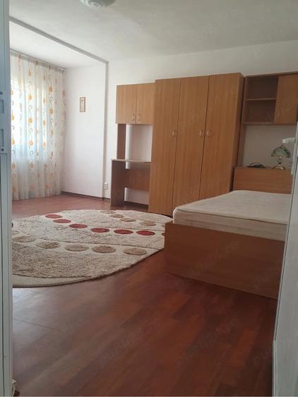 Apartament cu 2 camere nedecomandat în Central