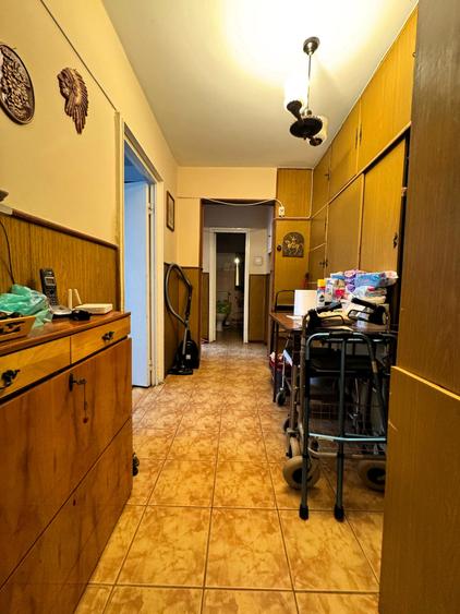 Apartament cu 3 camere decomandat în Tătărași