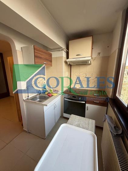 Apartament cu 2 camere decomandat, mobilat în Bucovina