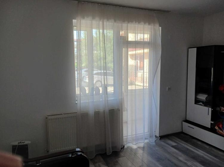 Apartament cu 2 camere decomandat în Florești