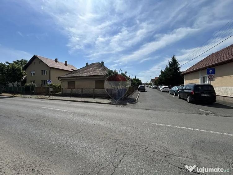 Casă cu 4 camere cu Teren 421 Mp în Progresul