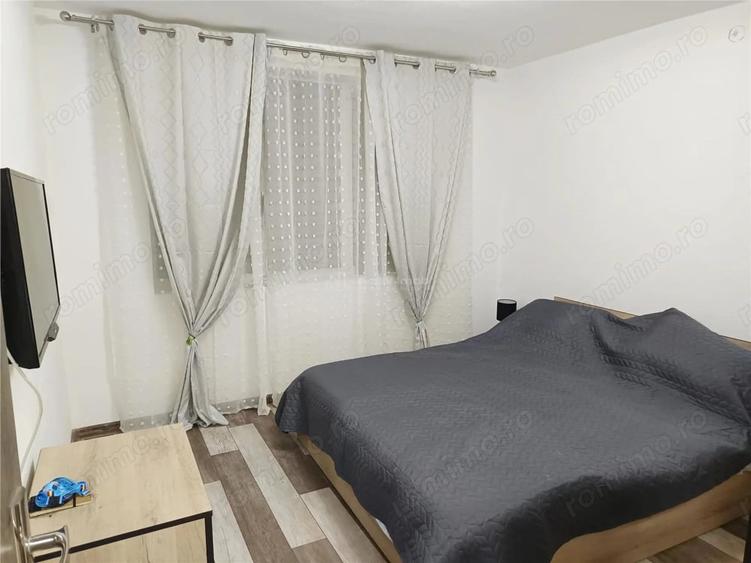 Apartament cu 2 camere decomandat, mobilat în Central