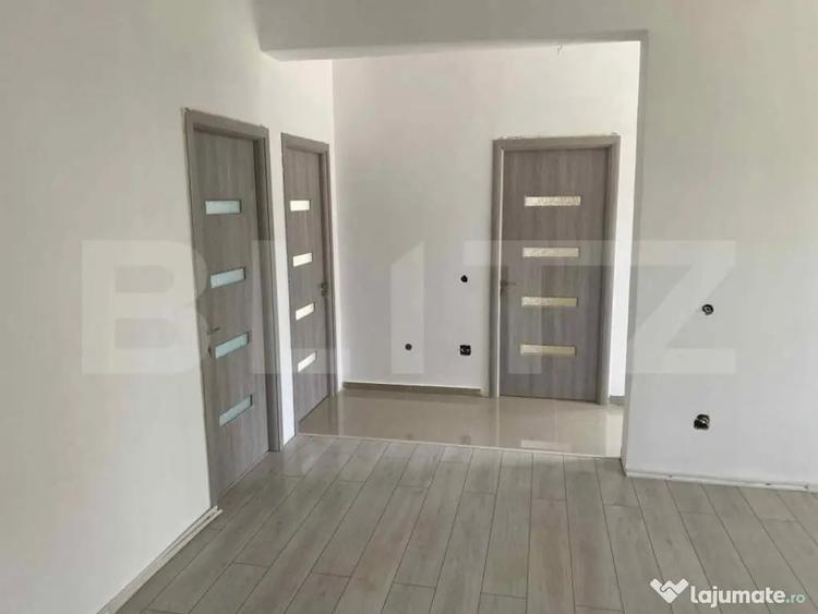 Casă cu 4 camere cu Teren 300 Mp în Preajba