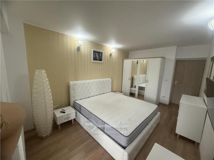 Apartament cu 3 camere decomandat în Tătărași