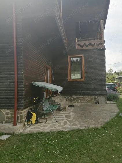 Casă cu 6 camere cu Teren 1056 Mp în Central