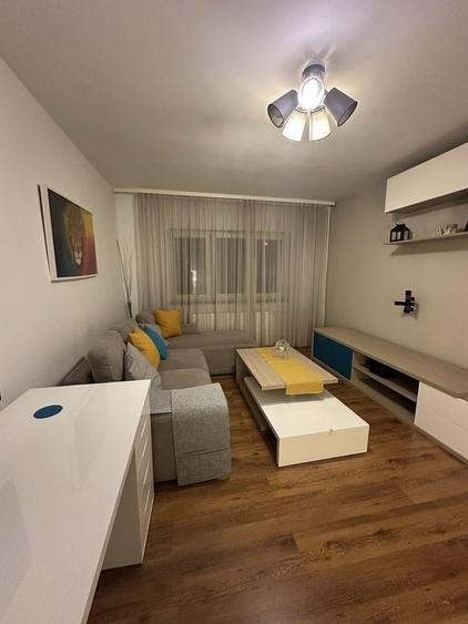 Apartament cu 2 camere decomandat în Aviației