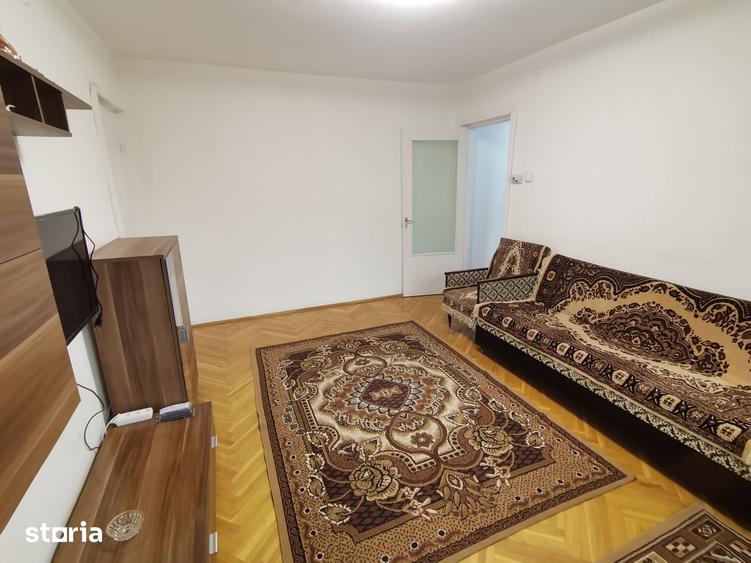 Apartament cu 2 camere semidecomandat în Vasile Aaron